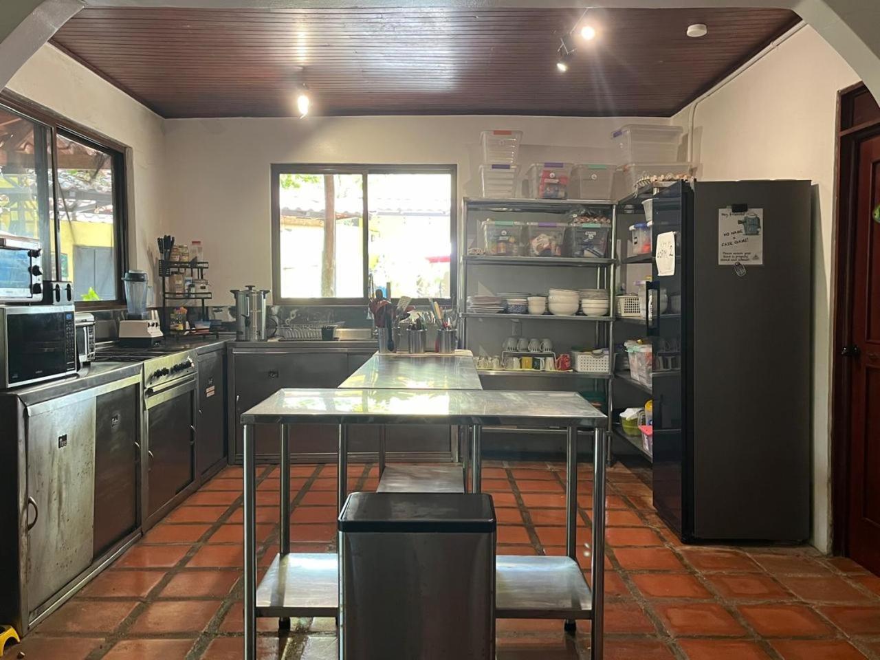 Ostello Tamarindo Backpackers Esterno foto