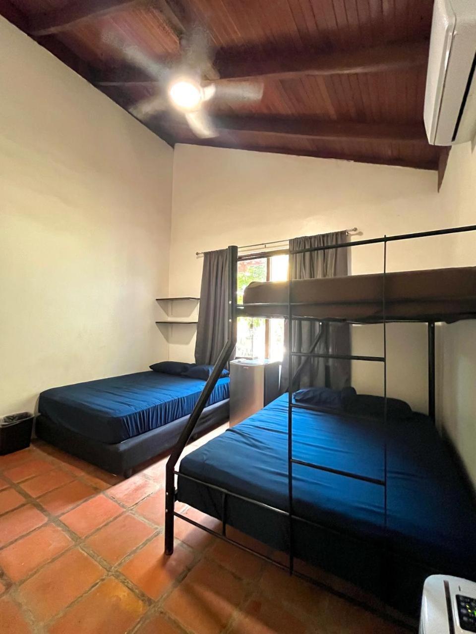Ostello Tamarindo Backpackers Esterno foto