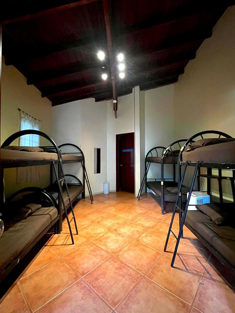Ostello Tamarindo Backpackers Esterno foto